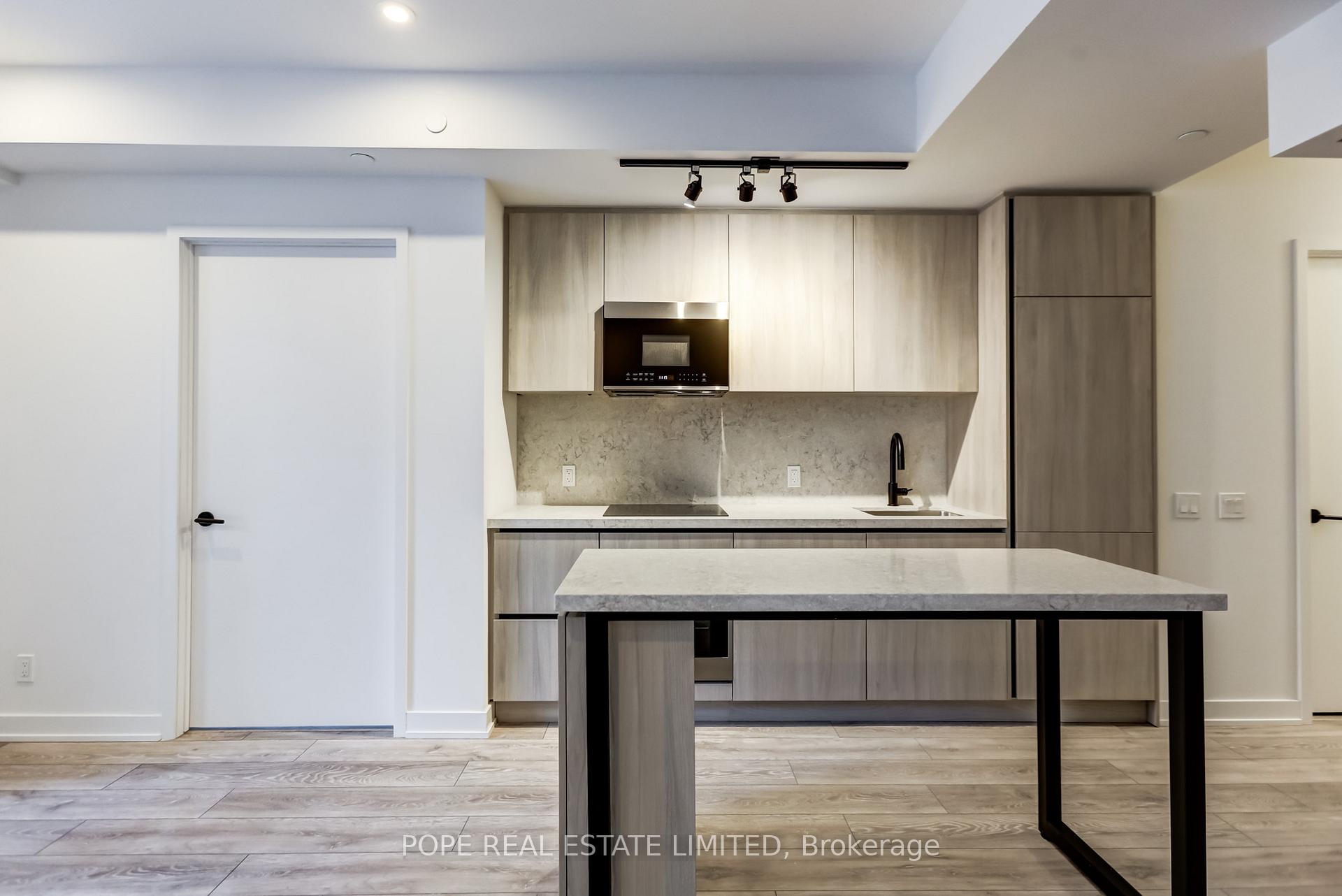 Photo 3 of Unit 806, 108 Peter Street, Toronto, Waterfront Communities — HOMEH