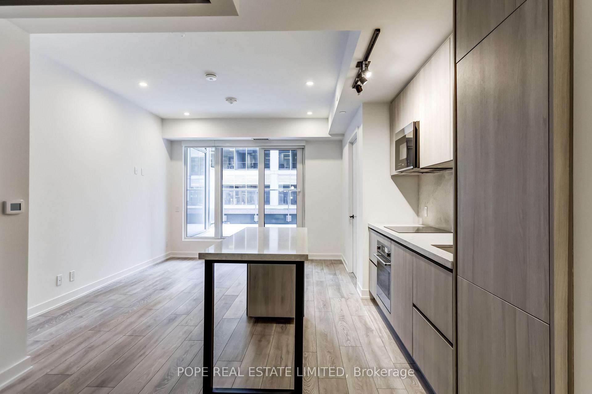 Photo 4 of Unit 806, 108 Peter Street, Toronto, Waterfront Communities — HOMEH