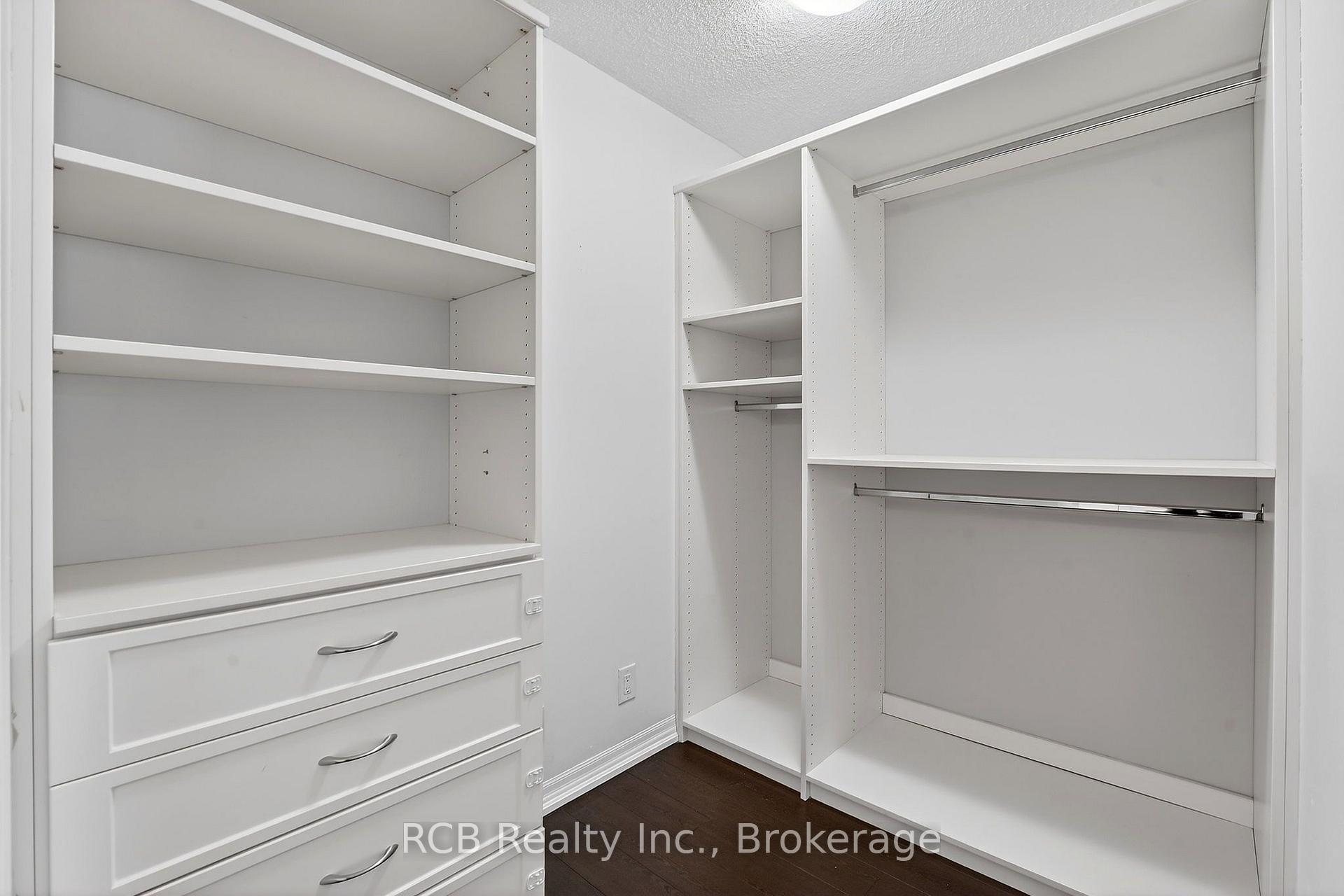 Photo 9 of Unit 1006, 1940 Ironstone Drive, Burlington, Uptown — HOMEH
