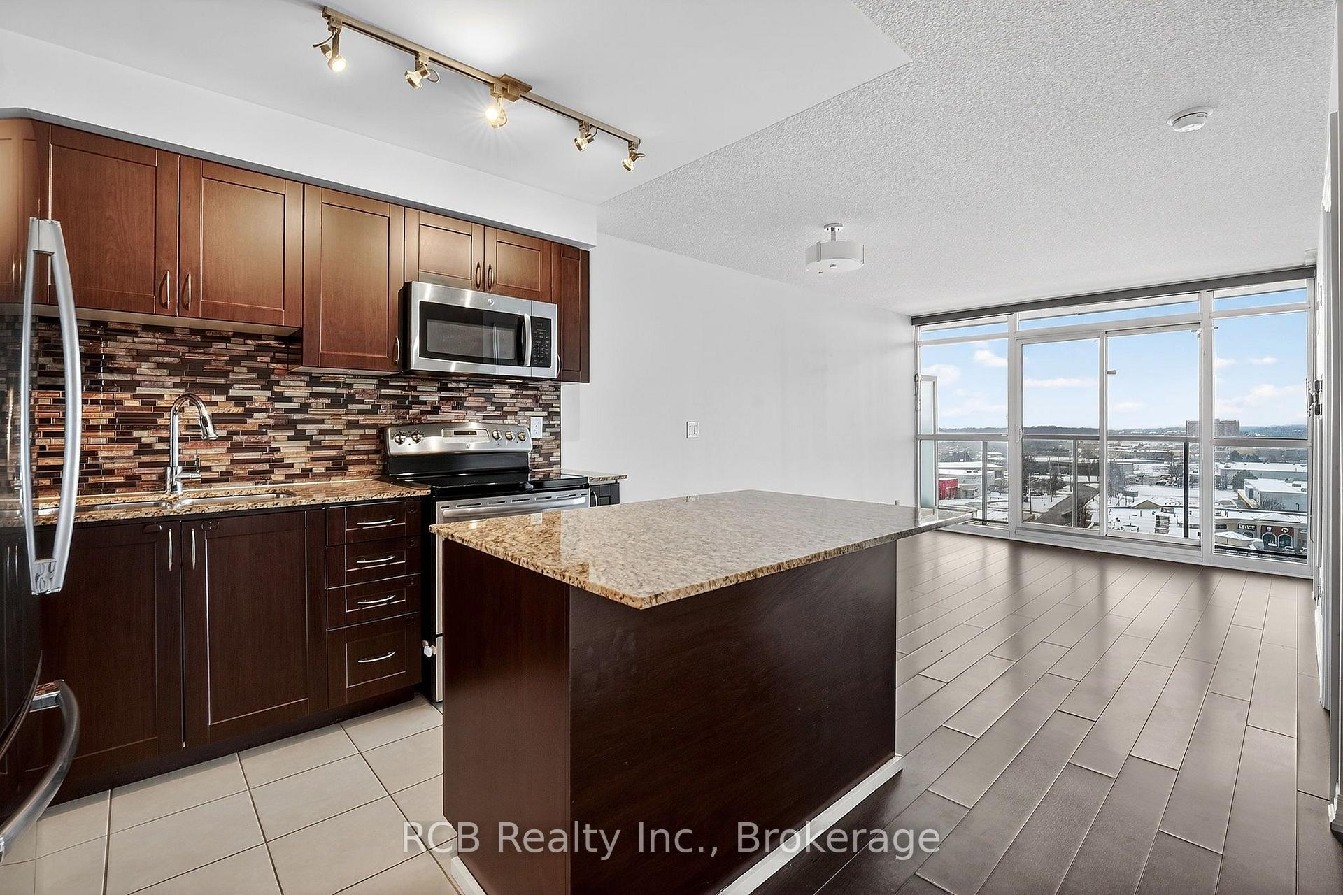 Photo 11 of Unit 1006, 1940 Ironstone Drive, Burlington, Uptown — HOMEH