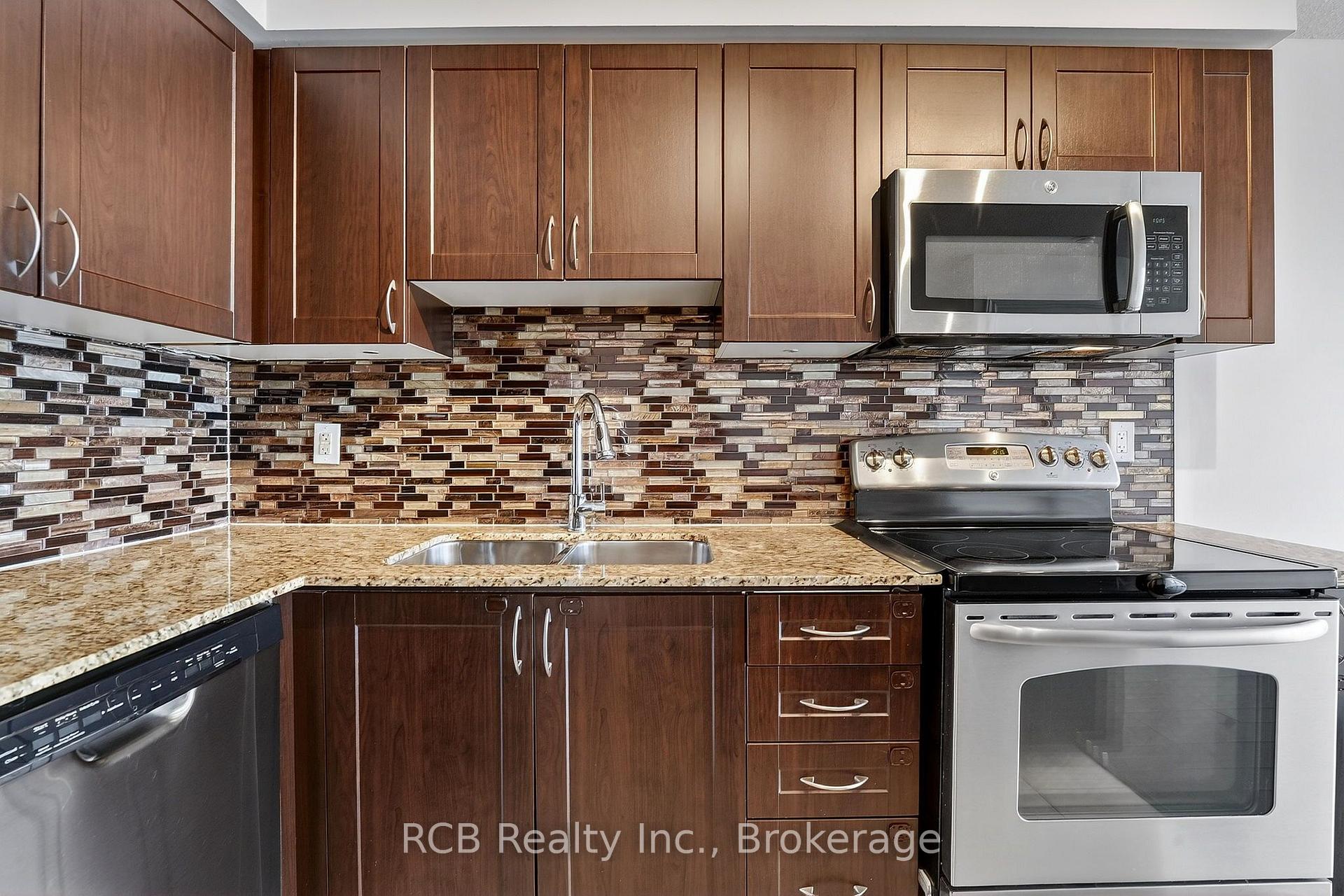 Photo 12 of Unit 1006, 1940 Ironstone Drive, Burlington, Uptown — HOMEH