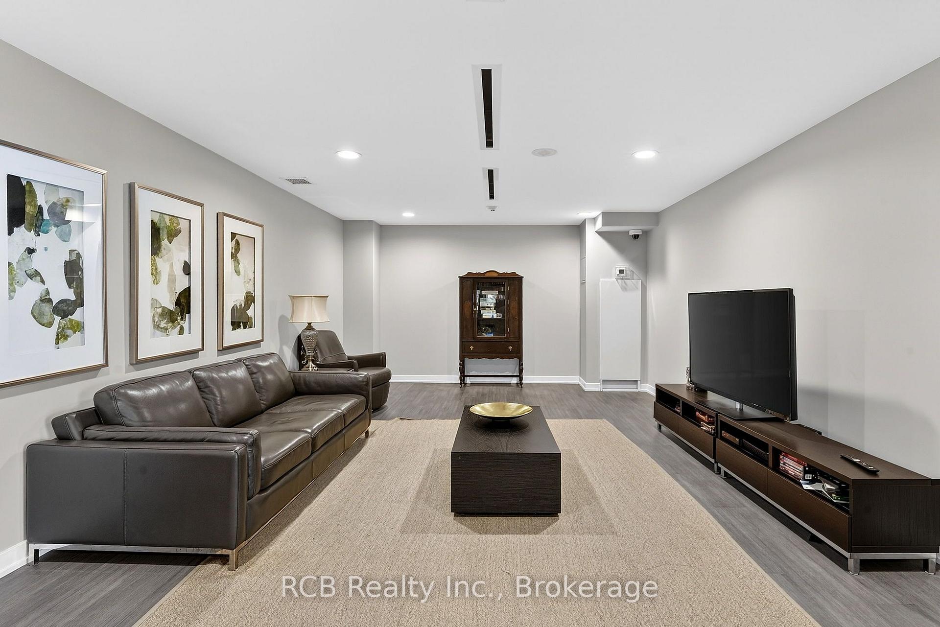 Photo 48 of Unit 1006, 1940 Ironstone Drive, Burlington, Uptown — HOMEH