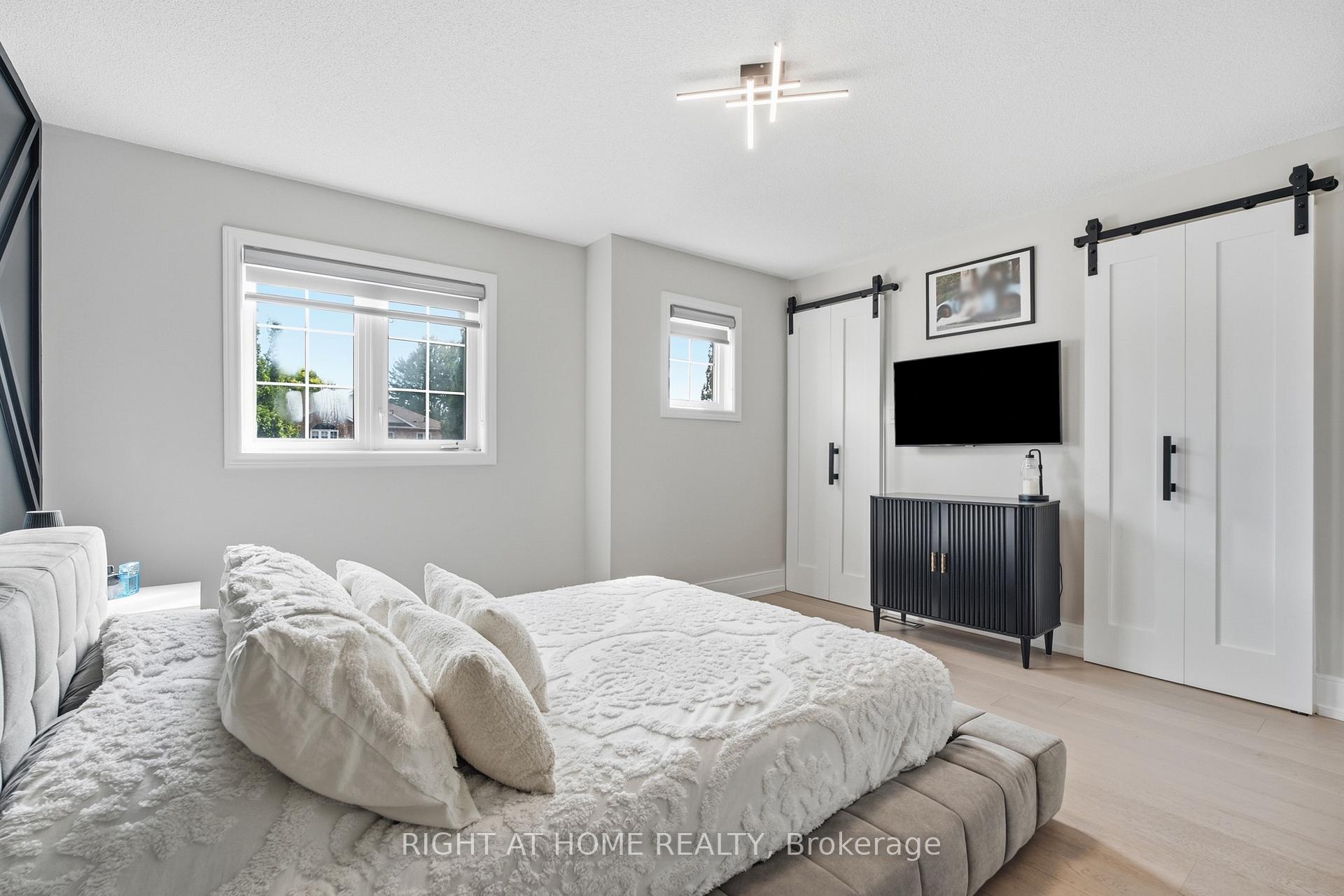 Photo 28 of 217 Rosanna Crescent, Vaughan, Maple — HOMEH