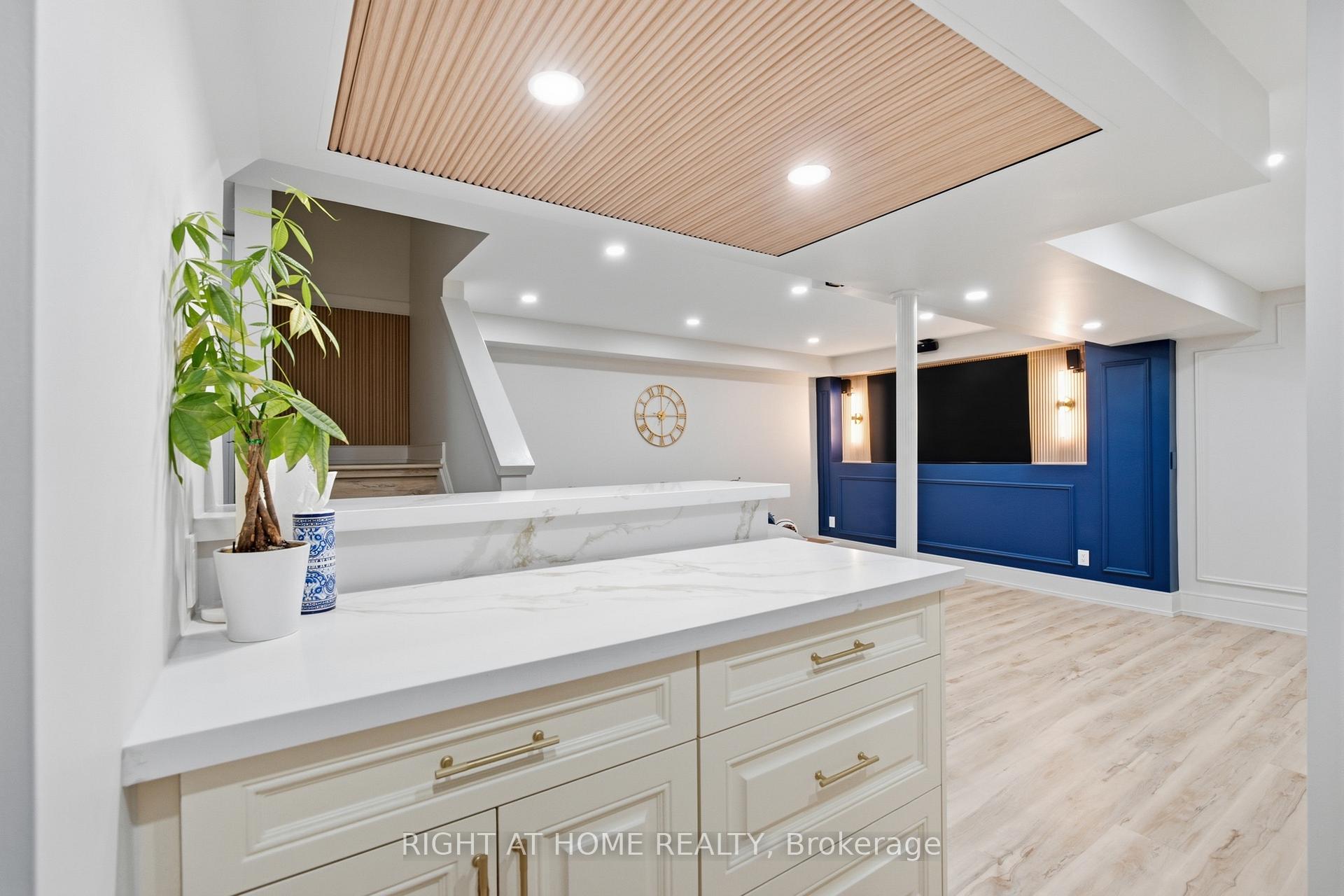 Photo 43 of 217 Rosanna Crescent, Vaughan, Maple — HOMEH