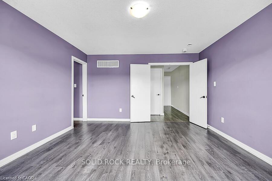 Photo 21 of 457 Queen Mary Drive, Brampton, Northwest Brampton — HOMEH