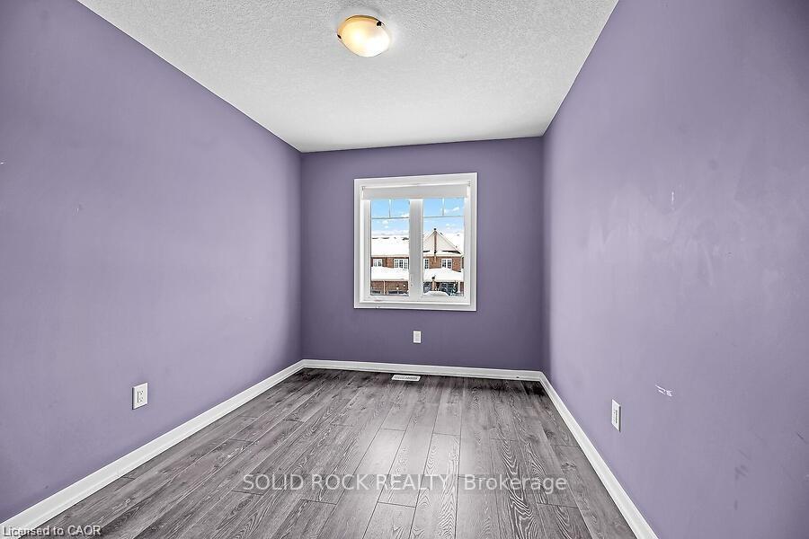 Photo 25 of 457 Queen Mary Drive, Brampton, Northwest Brampton — HOMEH