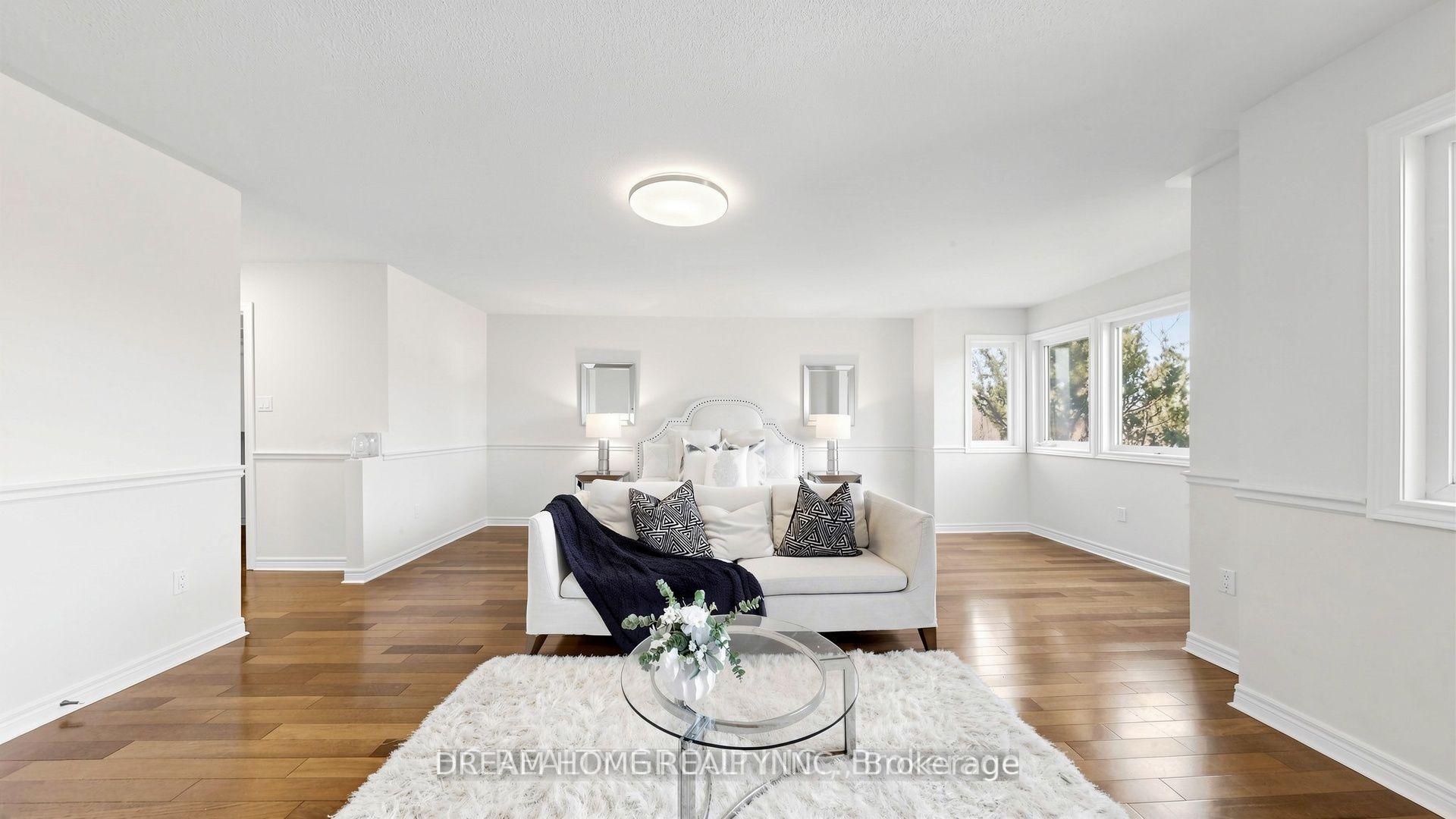 Photo 4 of 23 Brookeview Drive, Aurora, Aurora Highlands — HOMEH