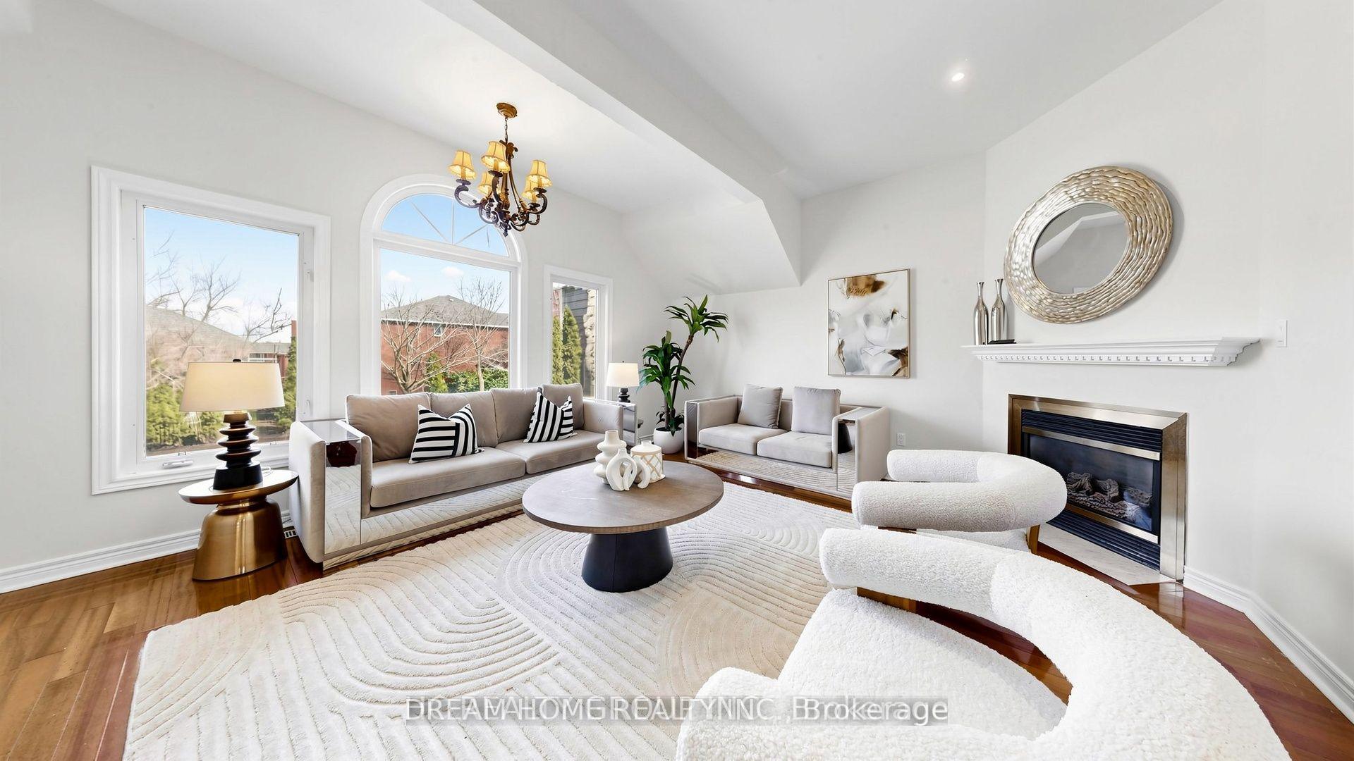Photo 7 of 23 Brookeview Drive, Aurora, Aurora Highlands — HOMEH