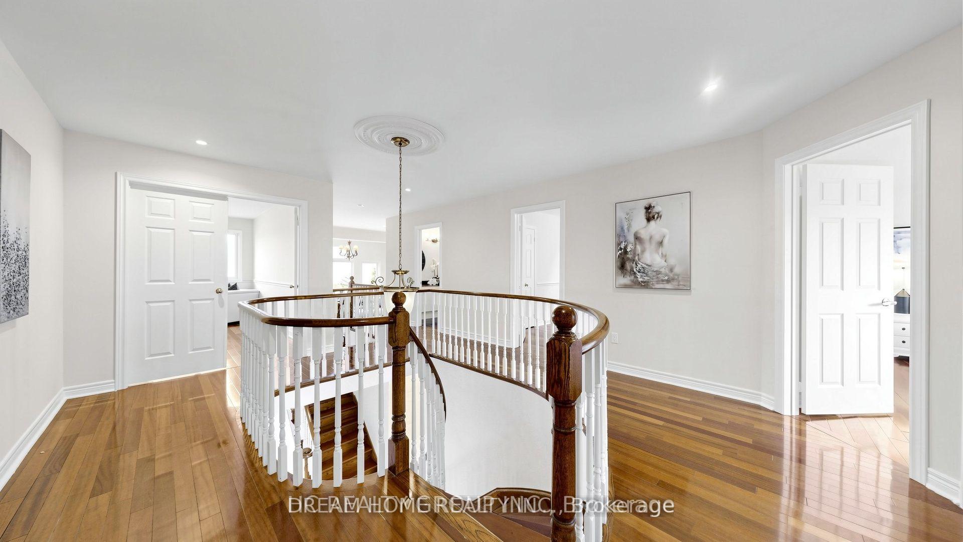 Photo 21 of 23 Brookeview Drive, Aurora, Aurora Highlands — HOMEH
