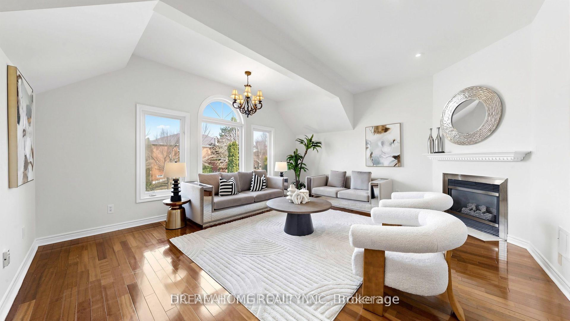 Photo 28 of 23 Brookeview Drive, Aurora, Aurora Highlands — HOMEH