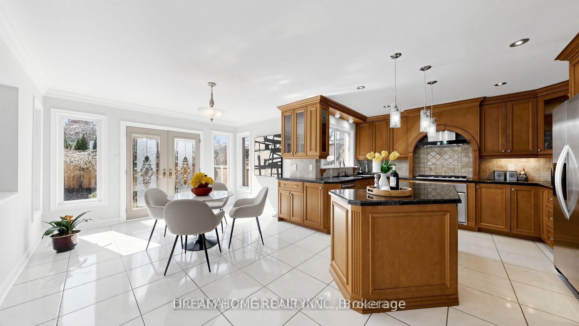 Photo 35 of 23 Brookeview Drive, Aurora, Aurora Highlands — HOMEH