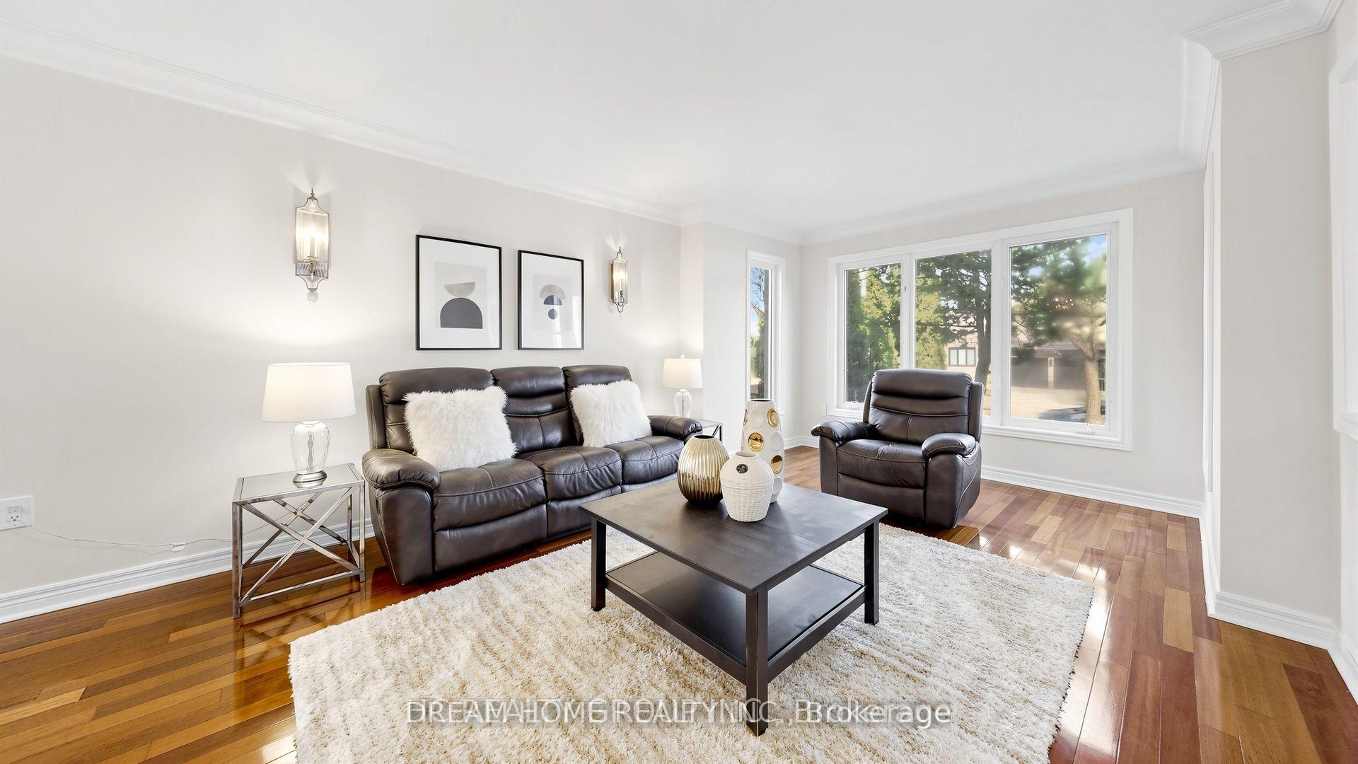 Photo 37 of 23 Brookeview Drive, Aurora, Aurora Highlands — HOMEH