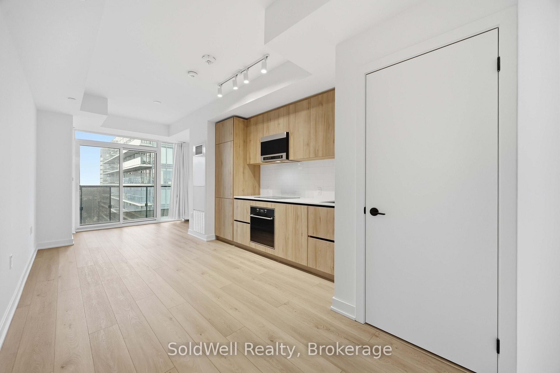 Front of Unit 3403, 127 Broadway Avenue