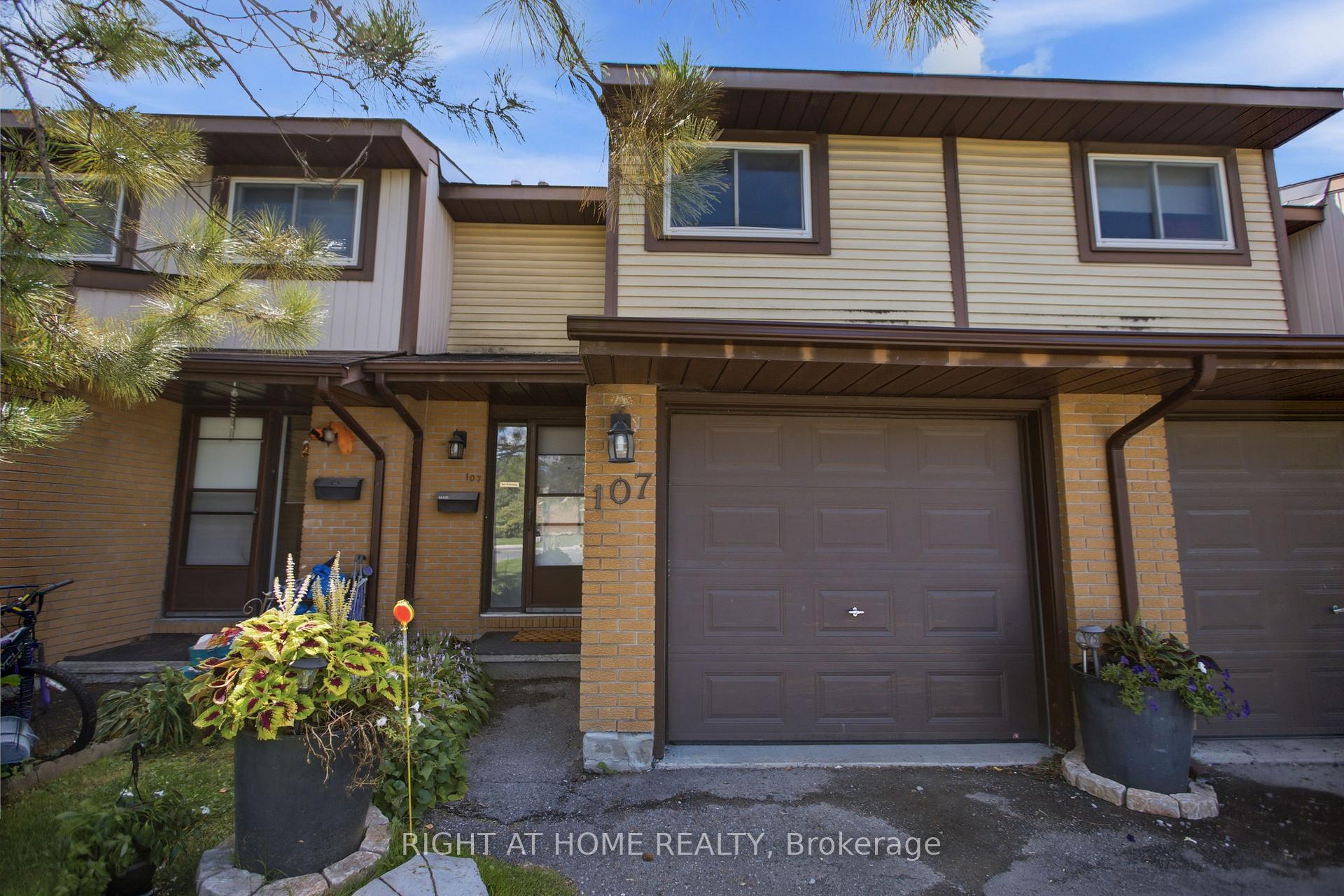 Photo 2 of Unit 8, 107 Castlefrank Road, Ottawa, Kanata - Glencairn/Hazeldean — HOMEH
