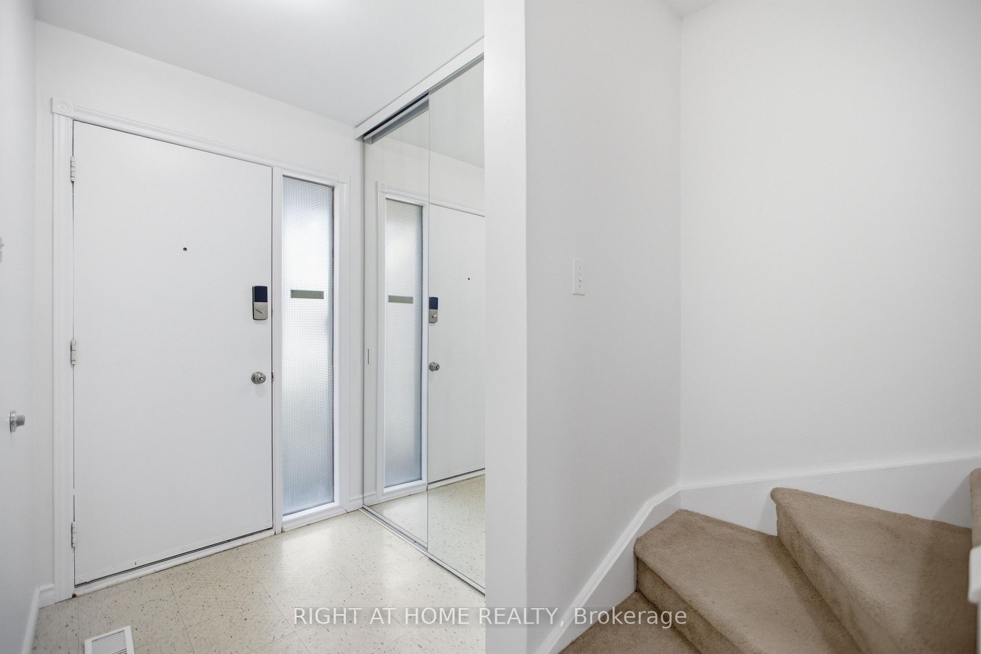 Photo 4 of Unit 8, 107 Castlefrank Road, Ottawa, Kanata - Glencairn/Hazeldean — HOMEH