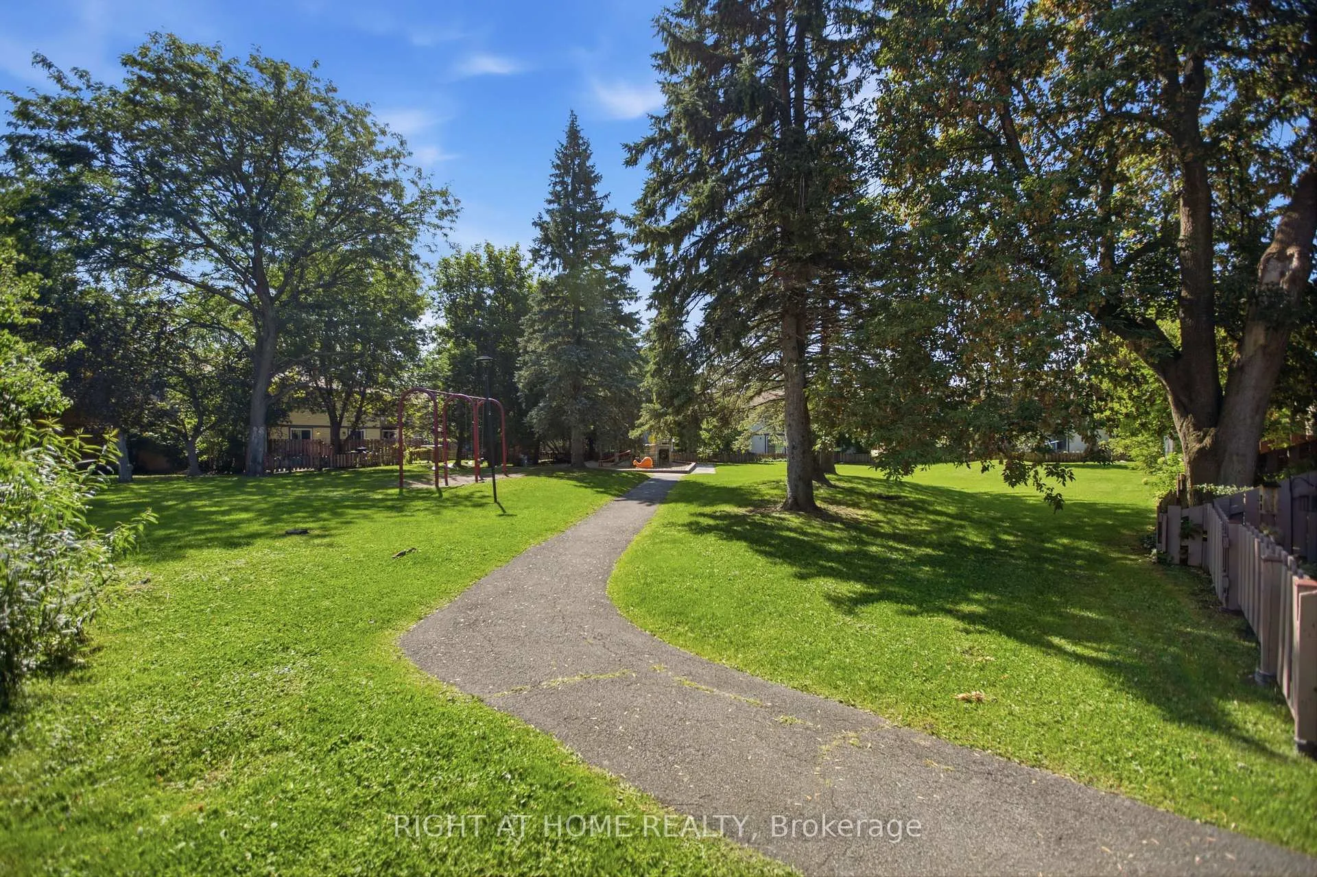 Photo 39 of Unit 8, 107 Castlefrank Road, Ottawa, Kanata - Glencairn/Hazeldean — HOMEH