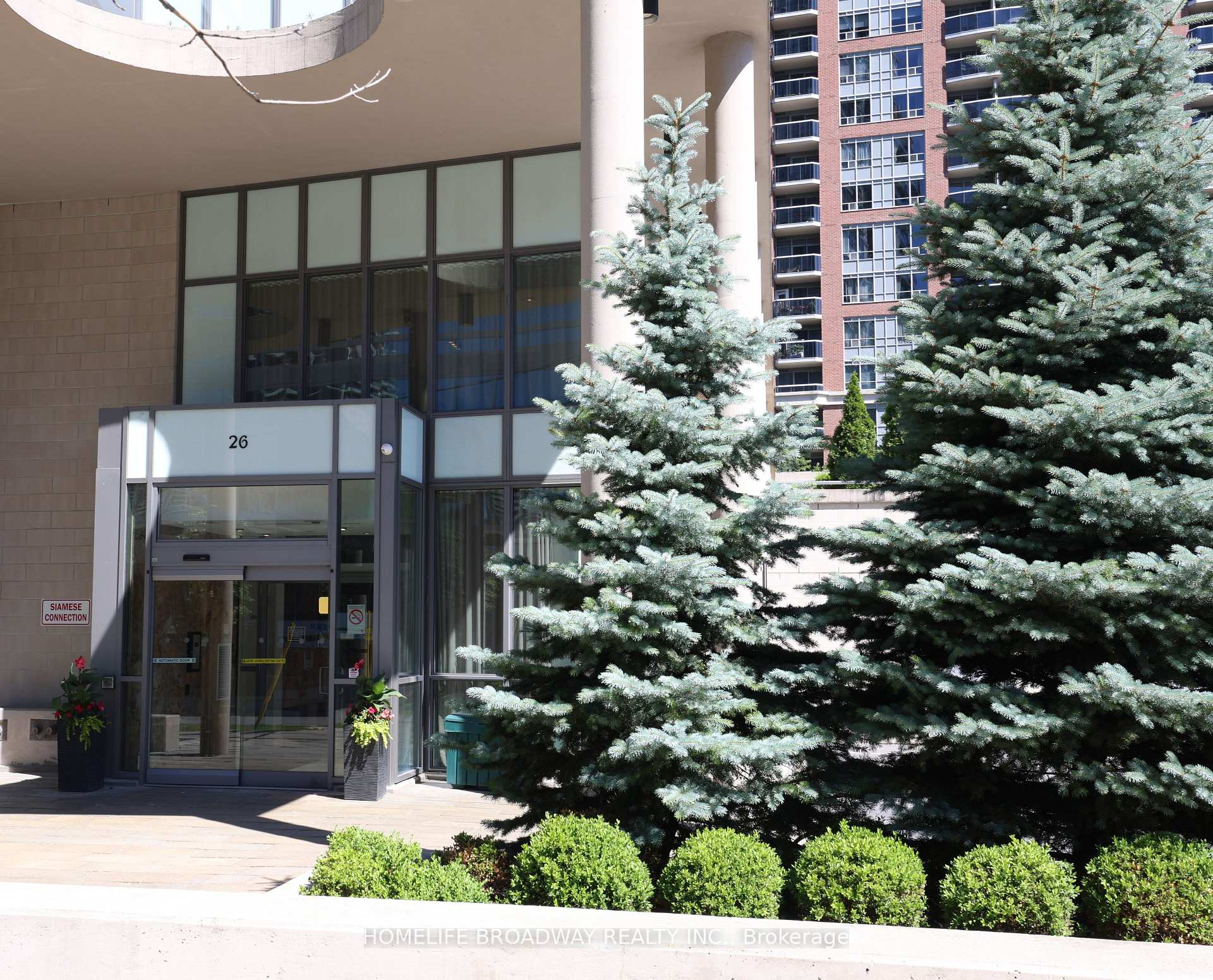 Front of Unit 906, 26 Norton Avenue