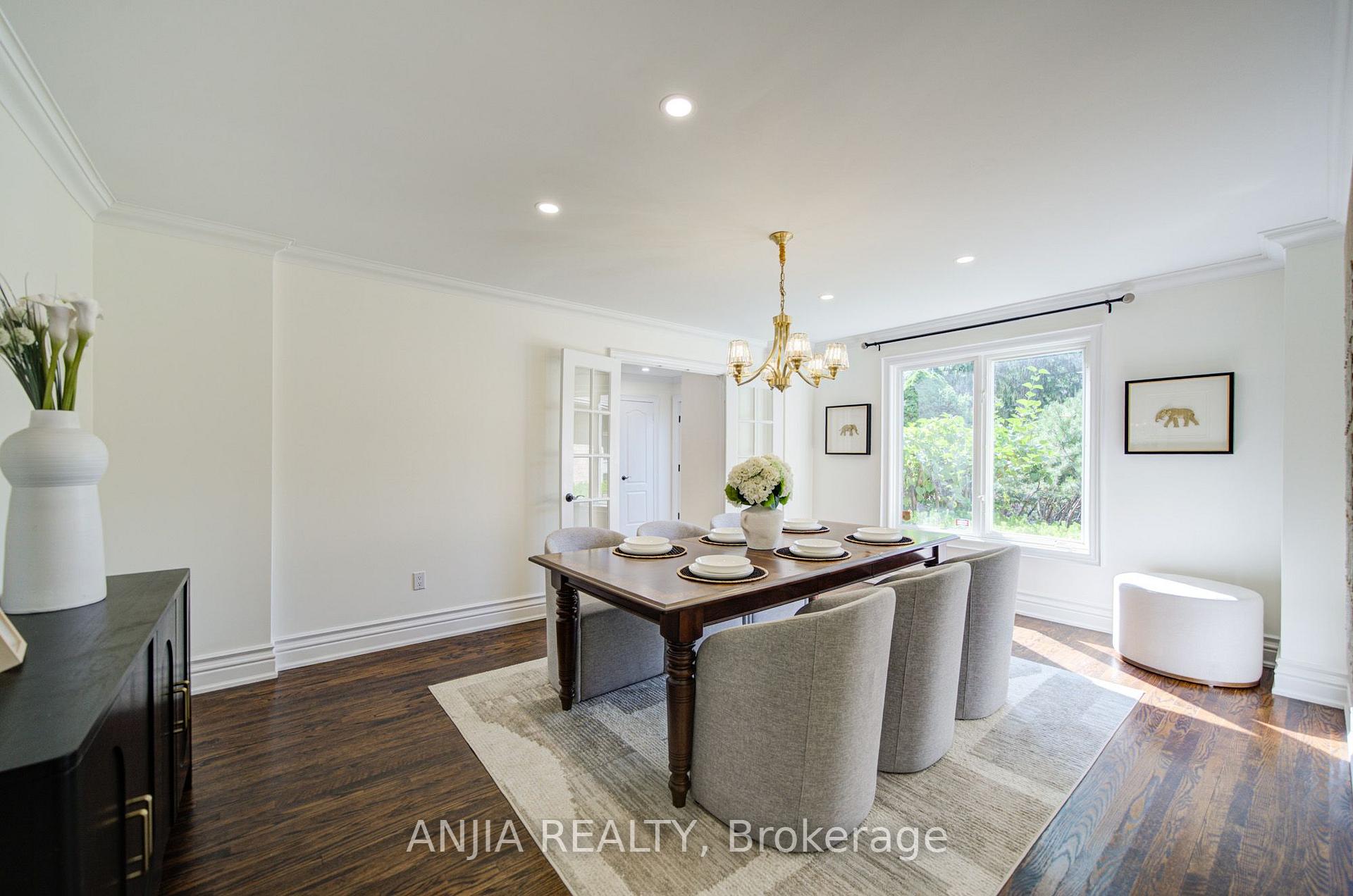 Photo 20 of 8 Calderbridge Crescent, Markham, Unionville — HOMEH