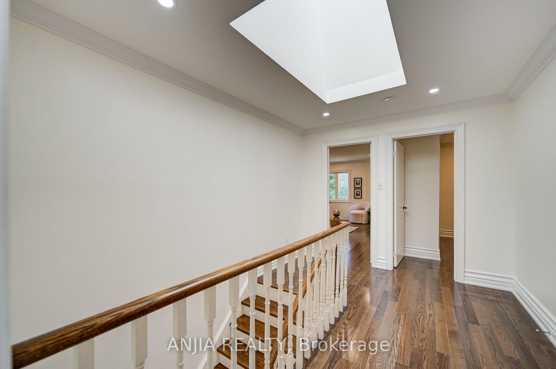Photo 22 of 8 Calderbridge Crescent, Markham, Unionville — HOMEH