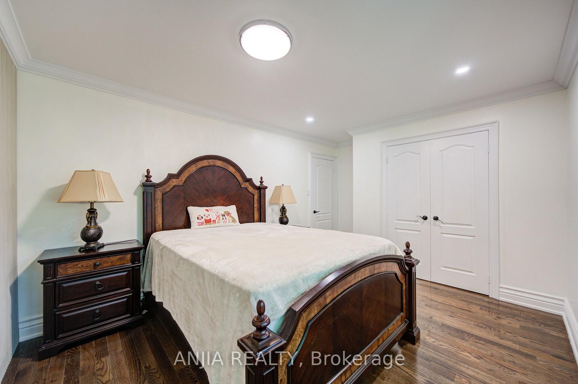 Photo 27 of 8 Calderbridge Crescent, Markham, Unionville — HOMEH