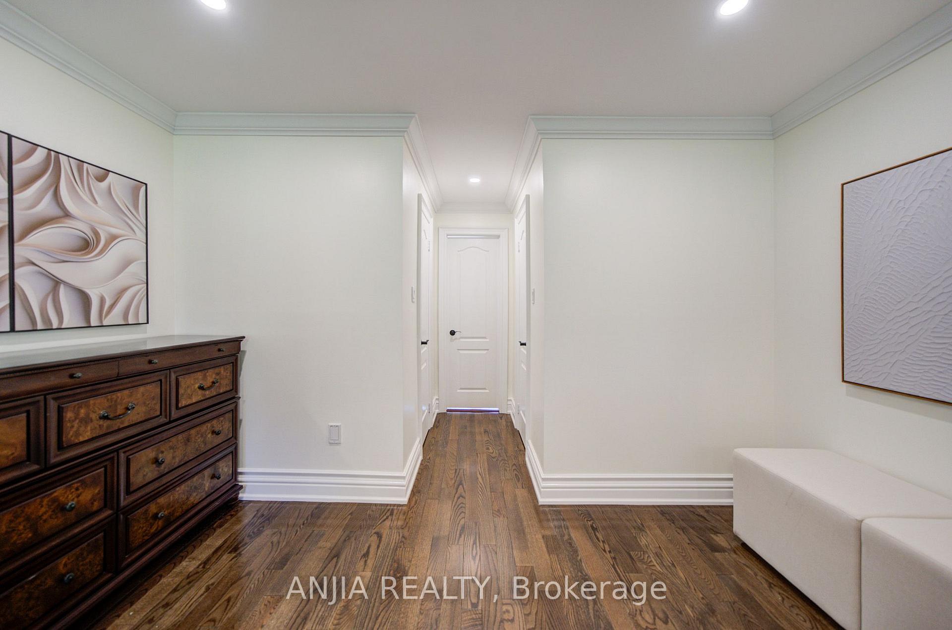 Photo 33 of 8 Calderbridge Crescent, Markham, Unionville — HOMEH