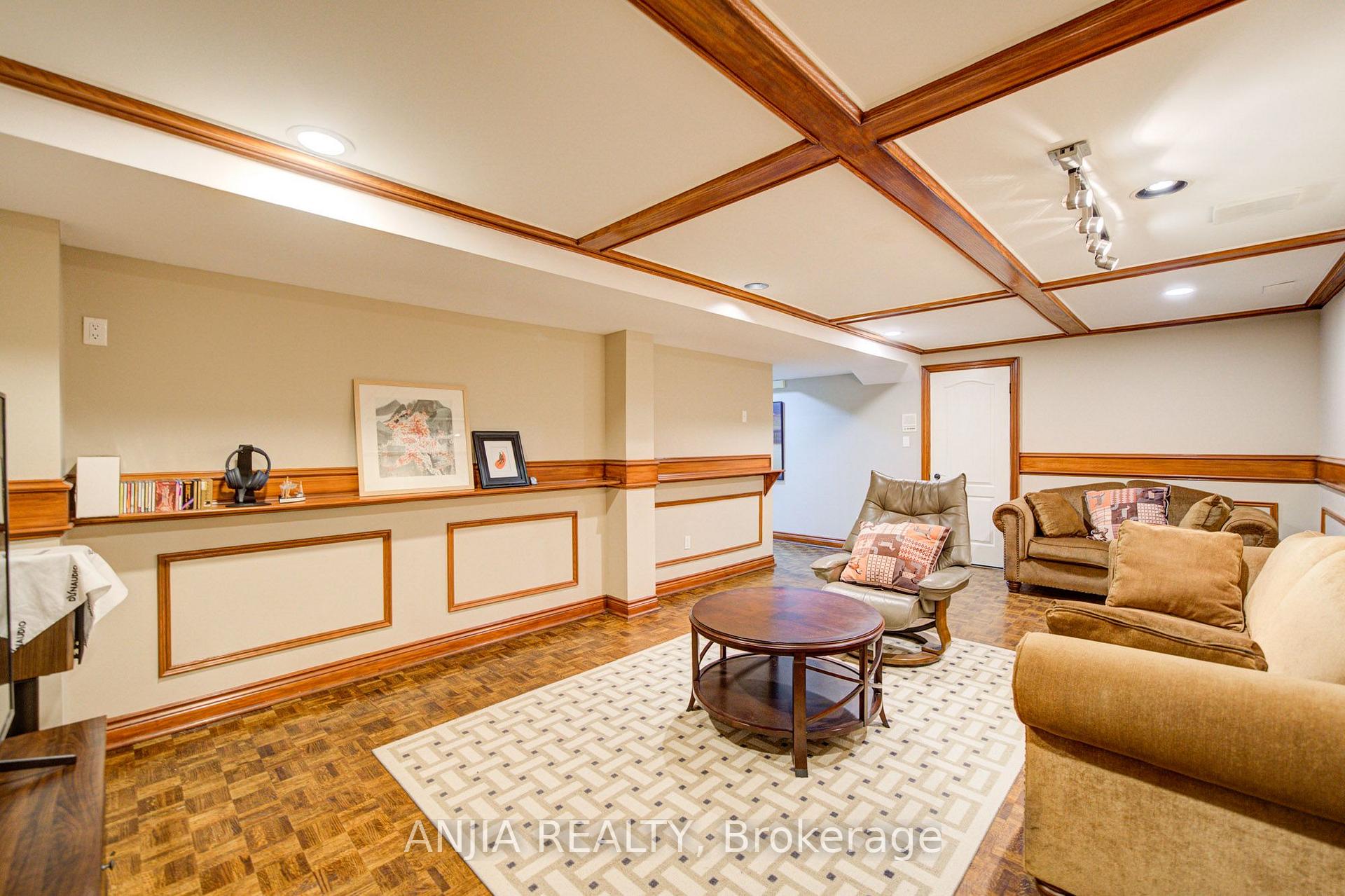 Photo 37 of 8 Calderbridge Crescent, Markham, Unionville — HOMEH