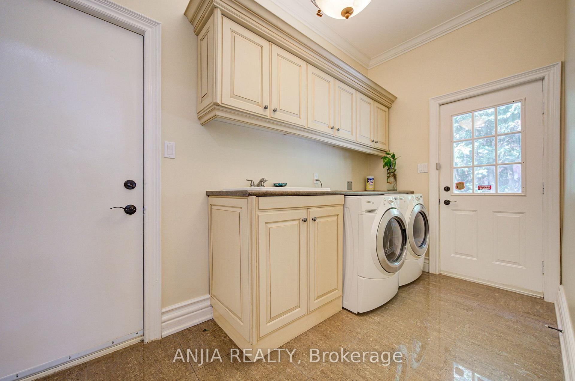 Photo 45 of 8 Calderbridge Crescent, Markham, Unionville — HOMEH