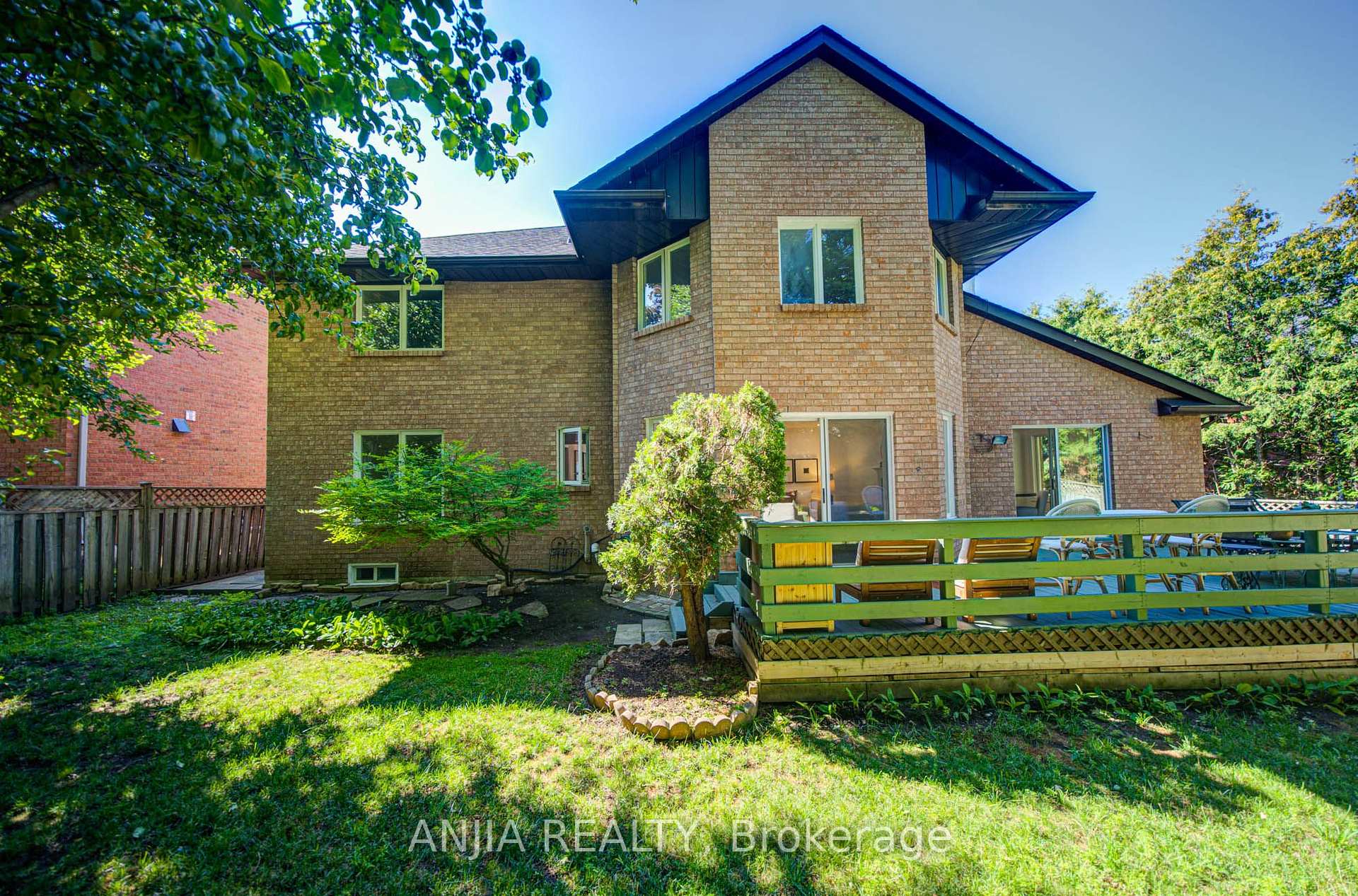 Photo 46 of 8 Calderbridge Crescent, Markham, Unionville — HOMEH