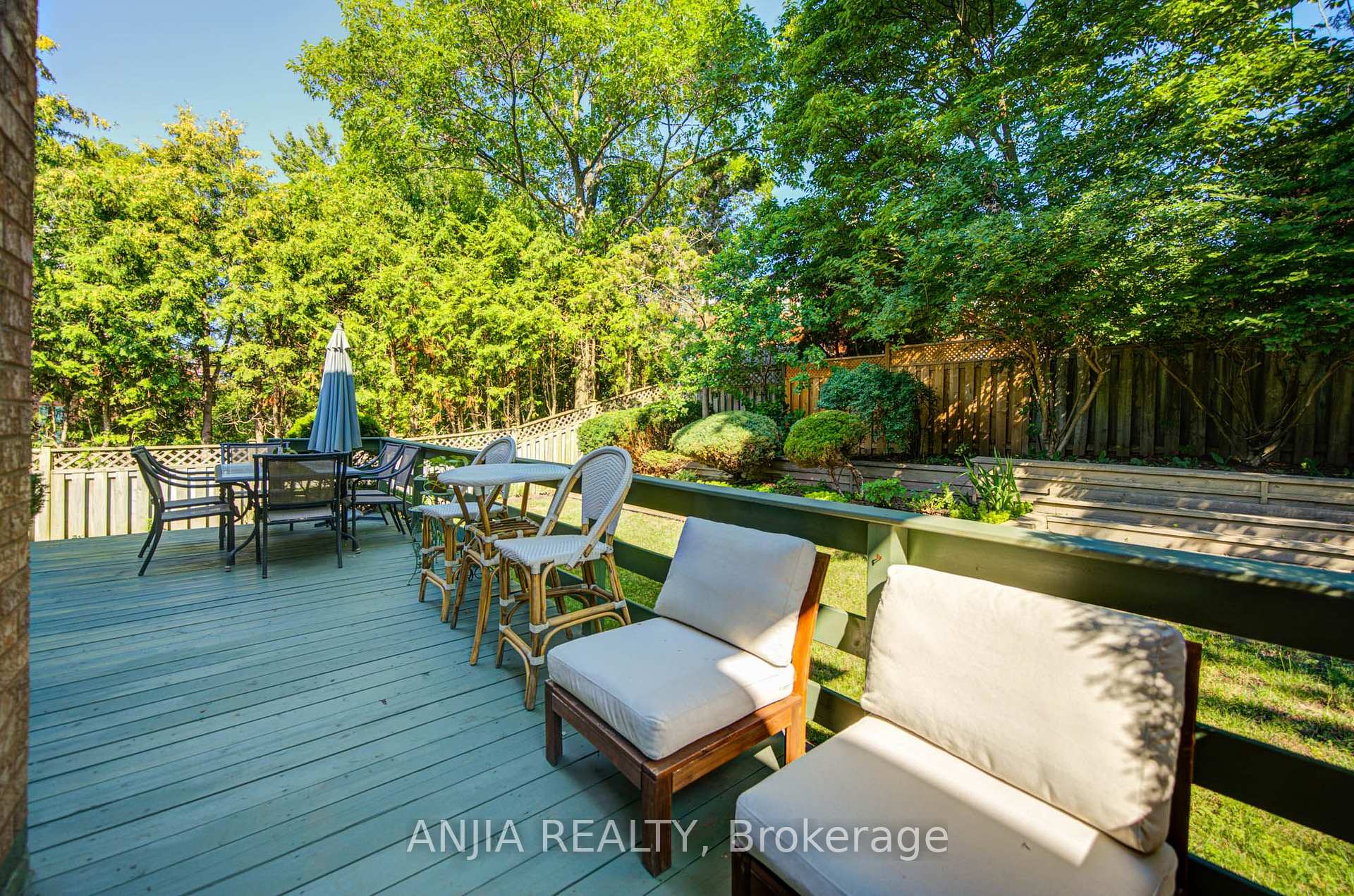 Photo 47 of 8 Calderbridge Crescent, Markham, Unionville — HOMEH