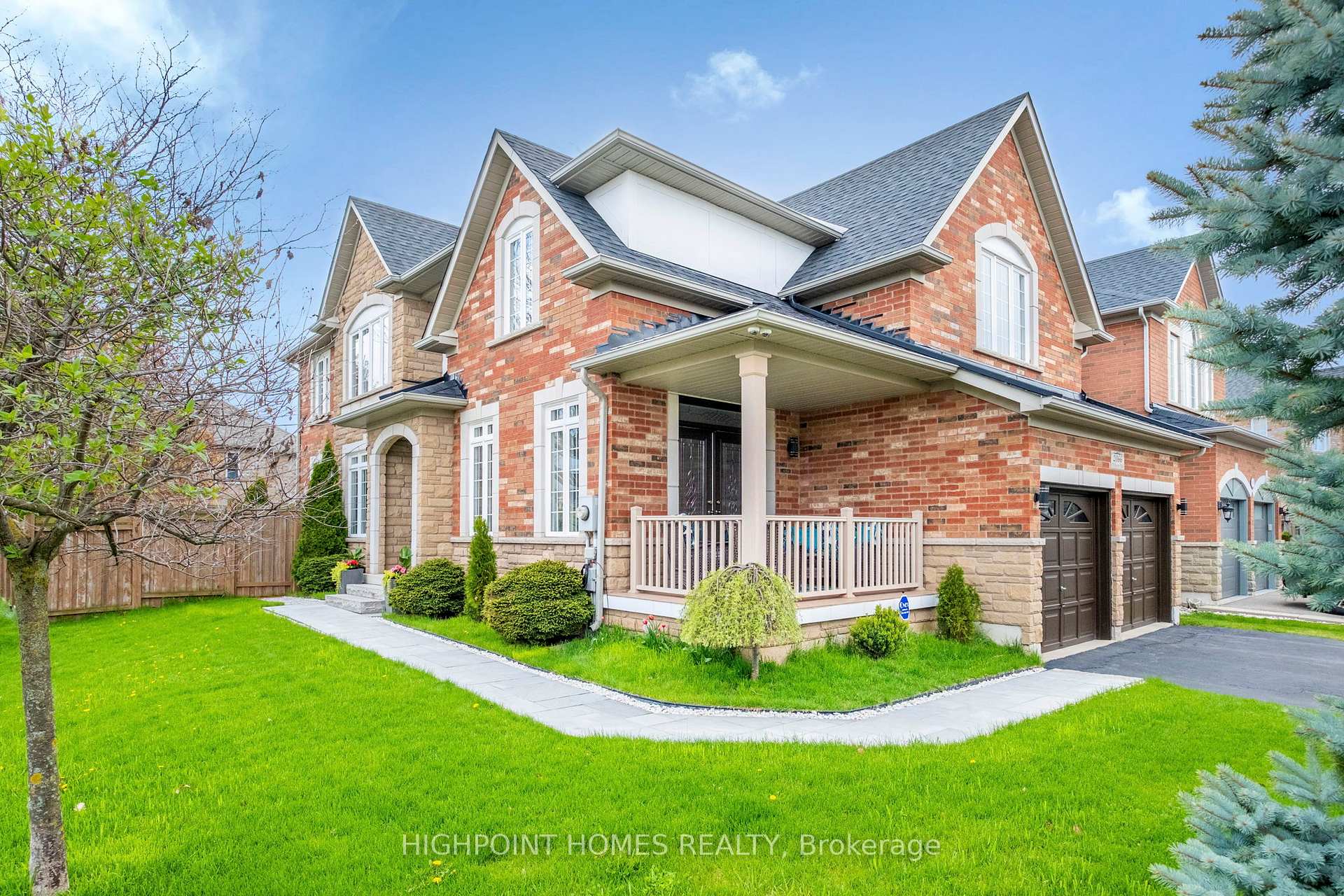 Photo 2 of 2066 Willhaven Trail, Oakville, Westmount — HOMEH