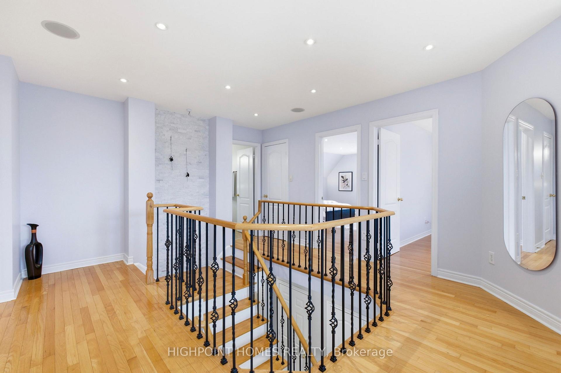 Photo 27 of 2066 Willhaven Trail, Oakville, Westmount — HOMEH