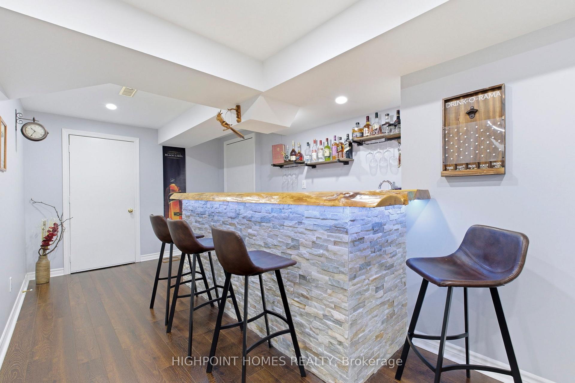 Photo 34 of 2066 Willhaven Trail, Oakville, Westmount — HOMEH