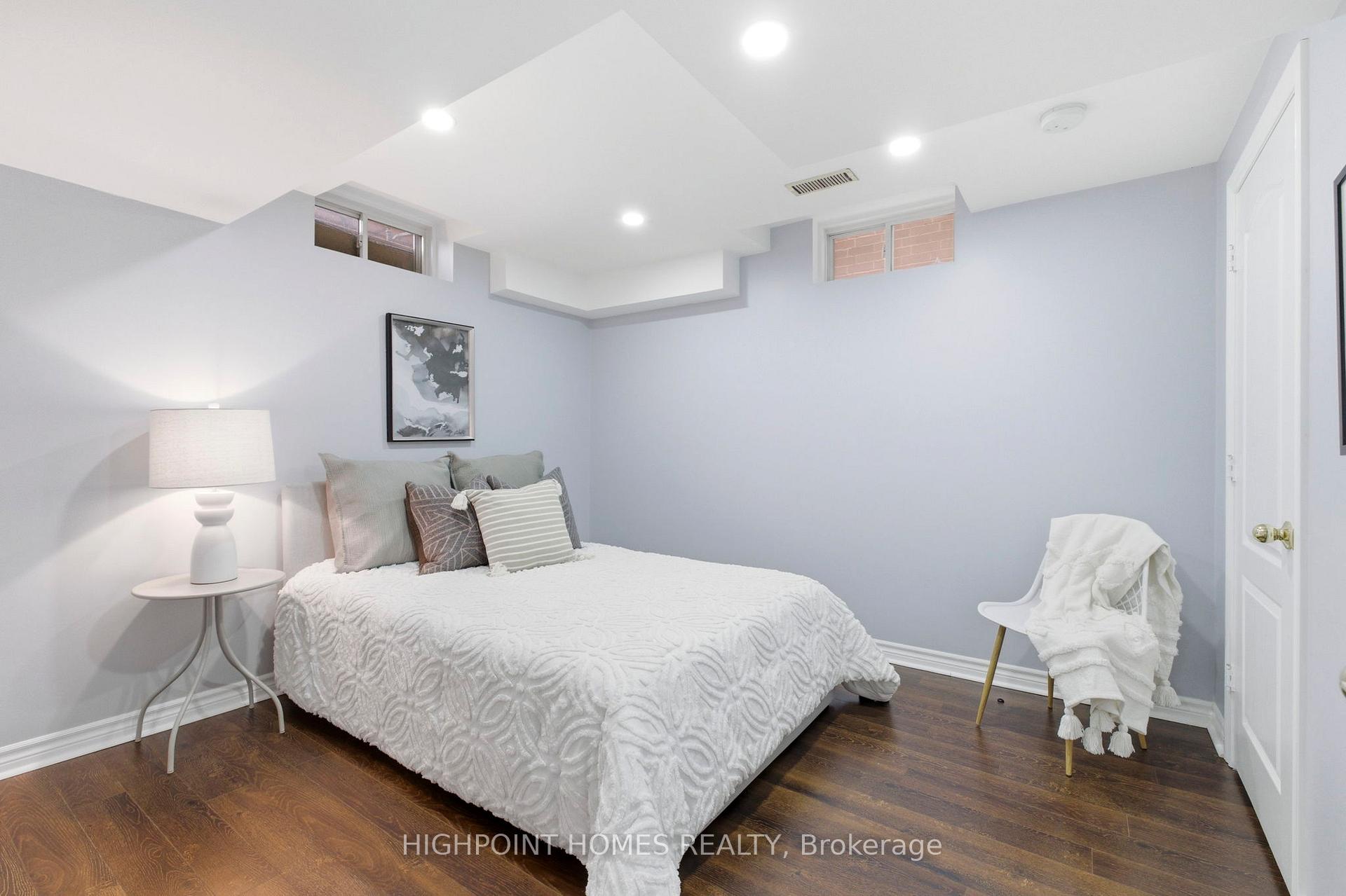 Photo 37 of 2066 Willhaven Trail, Oakville, Westmount — HOMEH