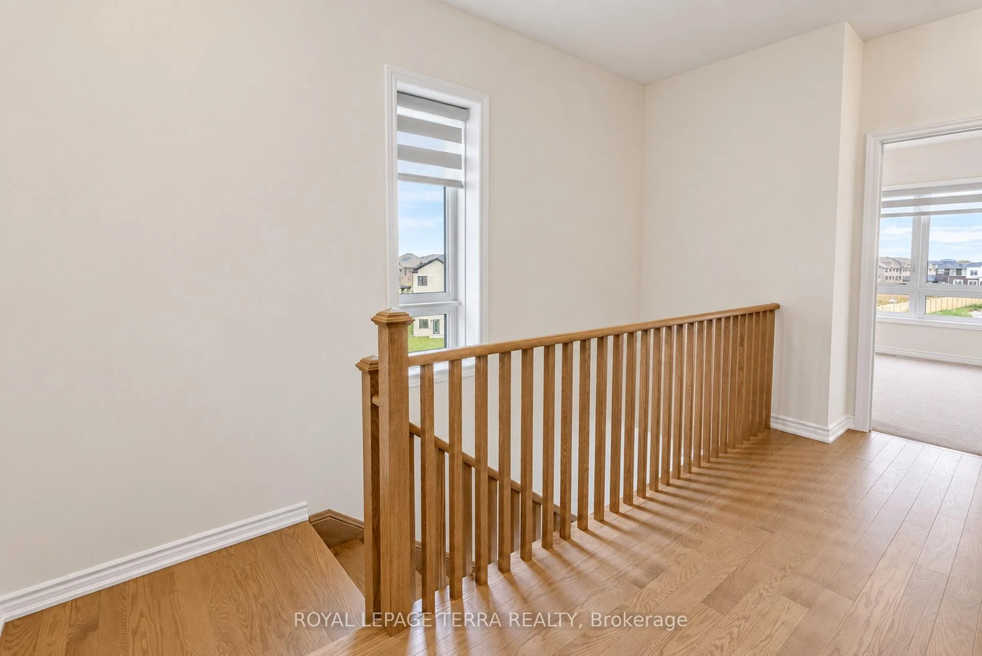 Photo 46 of 51 Upper Paradise Way, Whitby, Rural Whitby — HOMEH