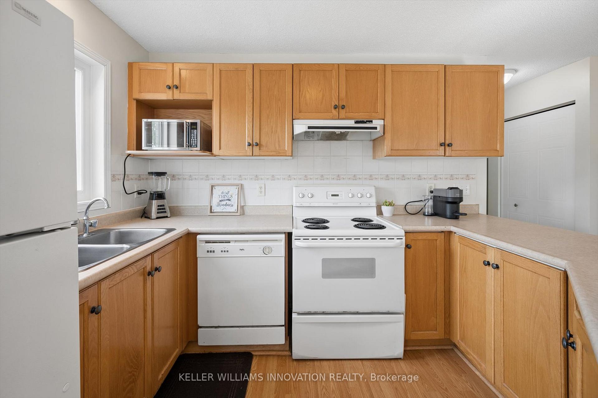 Photo 18 of 67 Apple Tree Drive, Kitchener, Idlewood — HOMEH