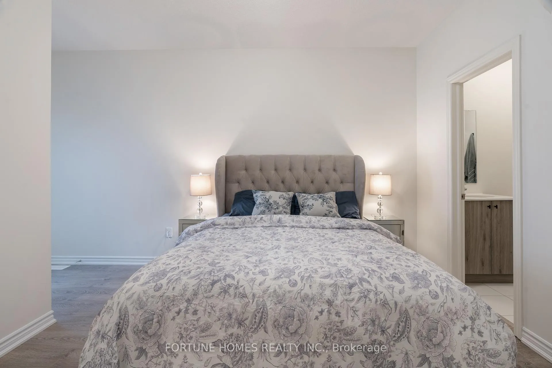 Photo 25 of 25 Arrowview Drive, Brampton, Northwest Brampton — HOMEH