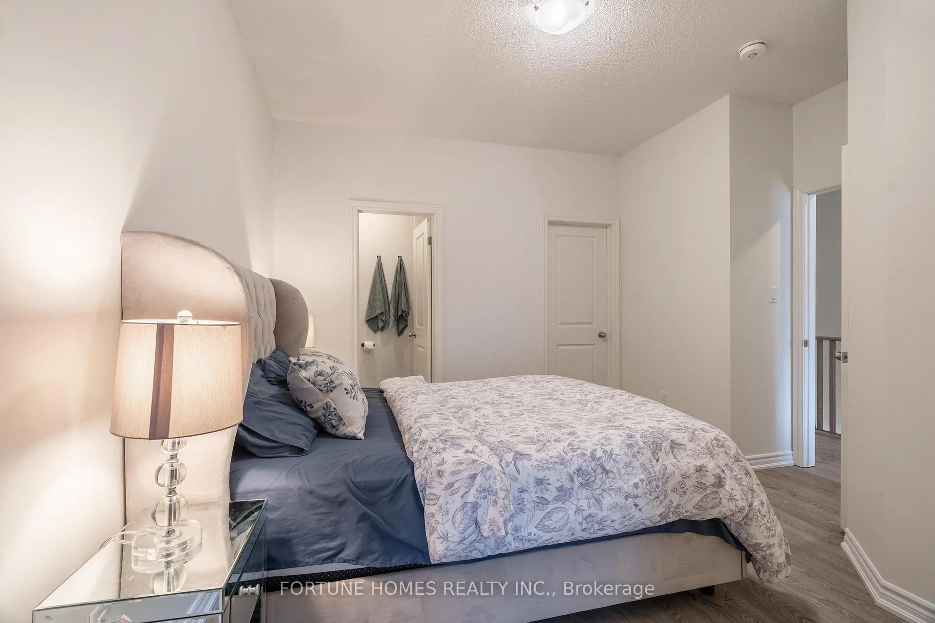 Photo 26 of 25 Arrowview Drive, Brampton, Northwest Brampton — HOMEH