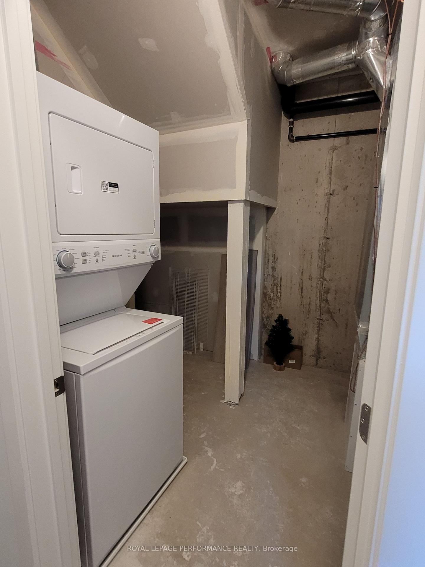 Photo 84 of 222 Mishi Private, Ottawa, CFB Rockcliffe and Area — HOMEH