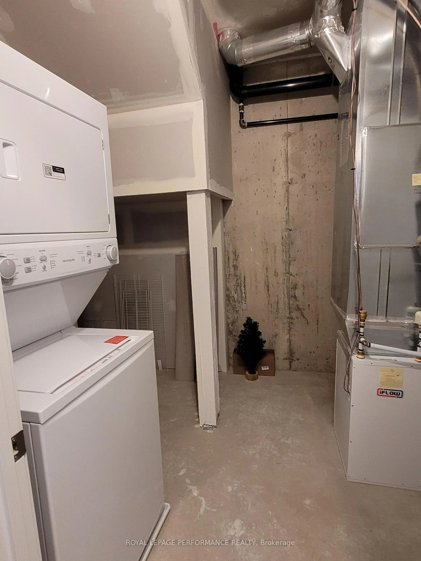 Photo 67 of 222 Mishi Private, Ottawa, CFB Rockcliffe and Area — HOMEH