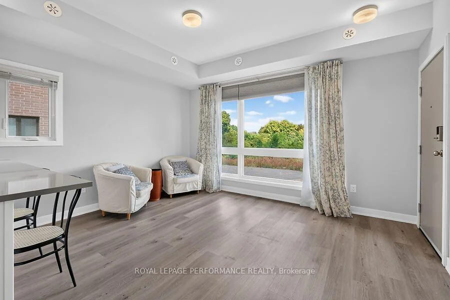 Photo 17 of 222 Mishi Private, Ottawa, CFB Rockcliffe and Area — HOMEH