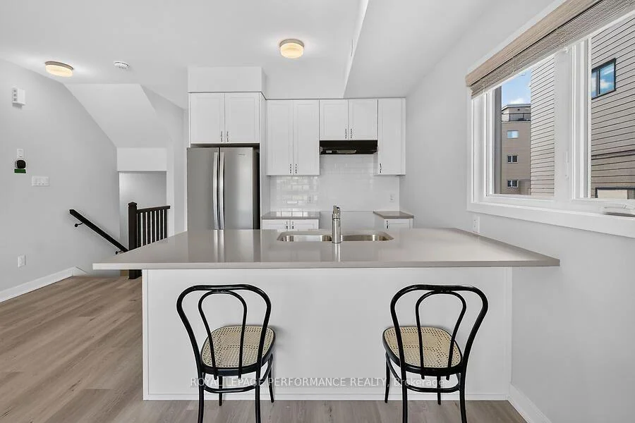 Photo 19 of 222 Mishi Private, Ottawa, CFB Rockcliffe and Area — HOMEH
