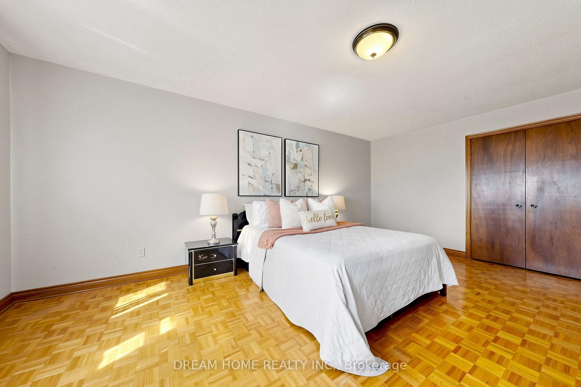 Photo 29 of 312 Valeria Boulevard, Vaughan, East Woodbridge — HOMEH