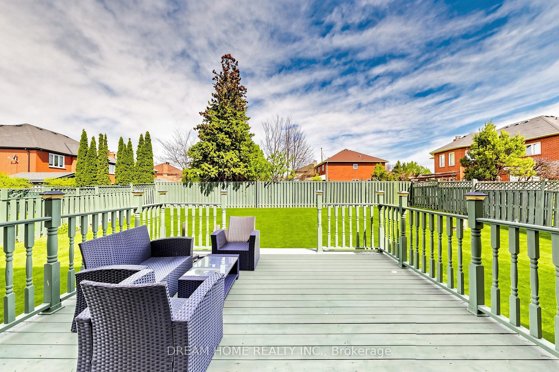 Photo 41 of 312 Valeria Boulevard, Vaughan, East Woodbridge — HOMEH