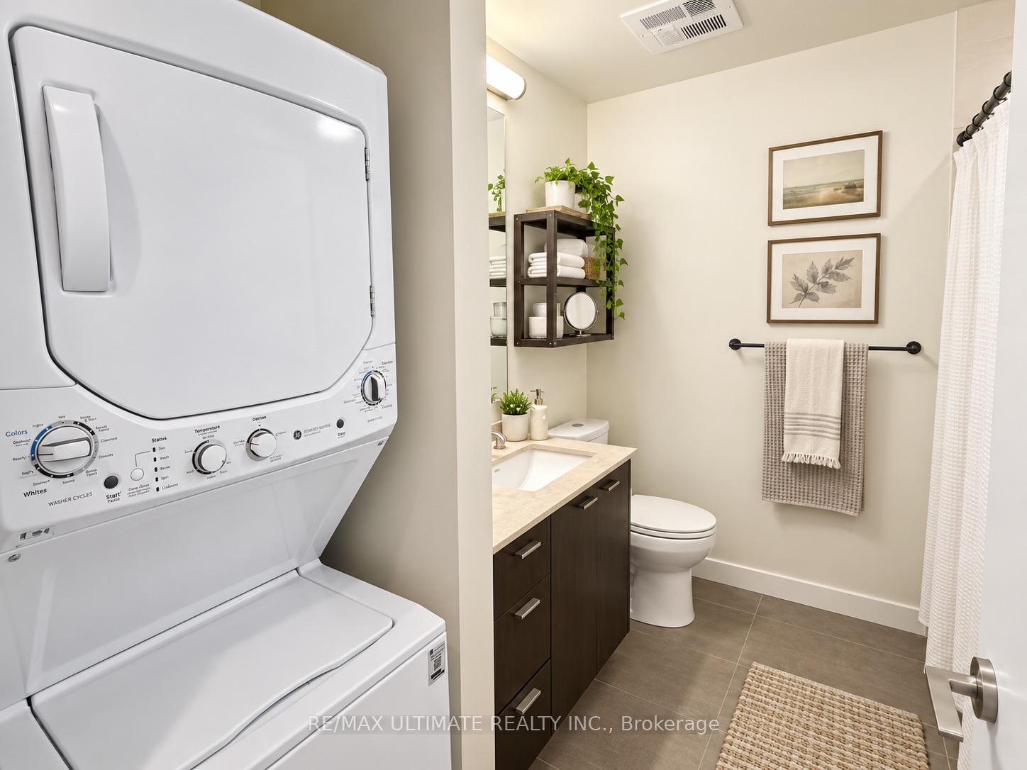 Photo 9 of Unit 907, 775 King Street W, Toronto, Niagara — HOMEH