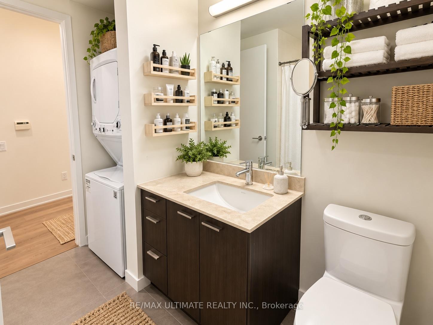 Photo 10 of Unit 907, 775 King Street W, Toronto, Niagara — HOMEH