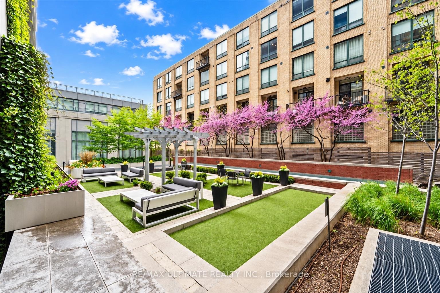 Photo 27 of Unit 907, 775 King Street W, Toronto, Niagara — HOMEH