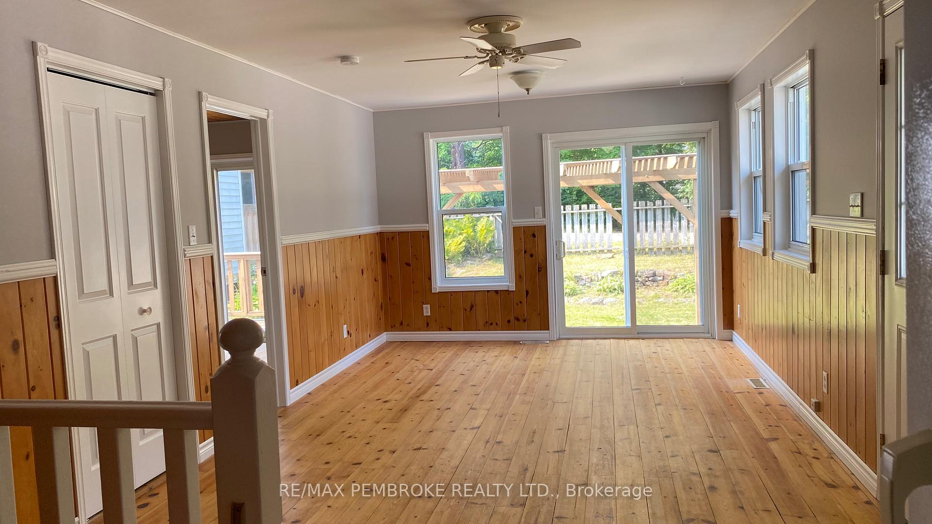 Photo 2 of 53 Huron Street, Deep River, Deep River — HOMEH