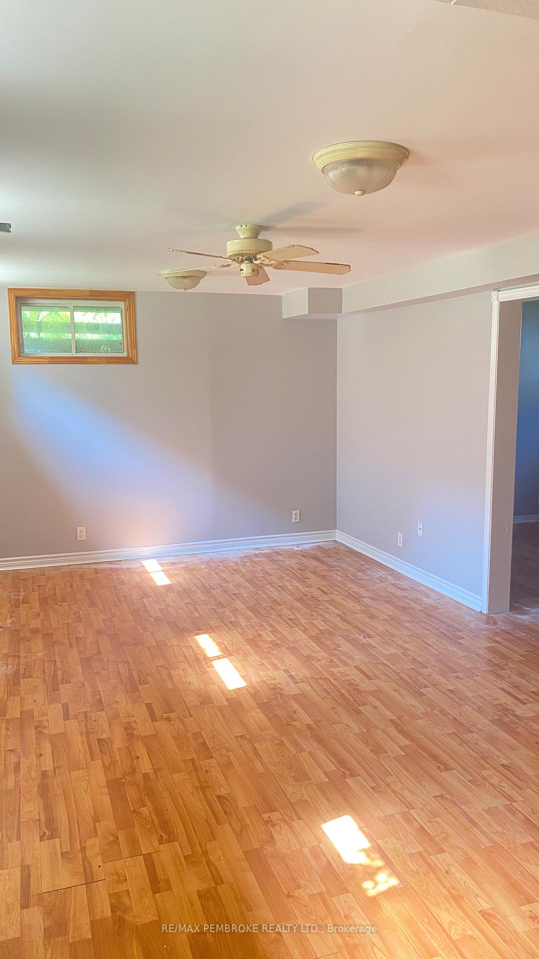Photo 4 of 53 Huron Street, Deep River, Deep River — HOMEH