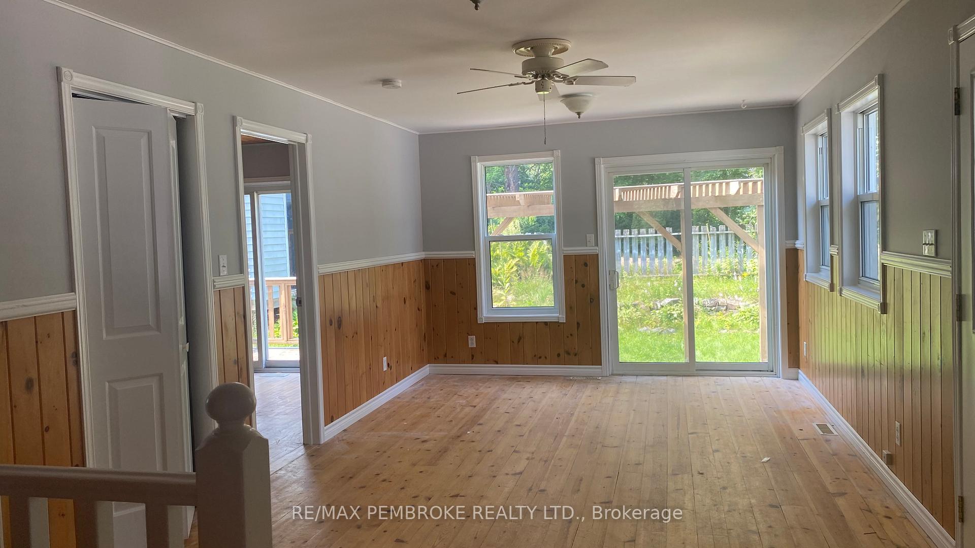 Photo 10 of 53 Huron Street, Deep River, Deep River — HOMEH