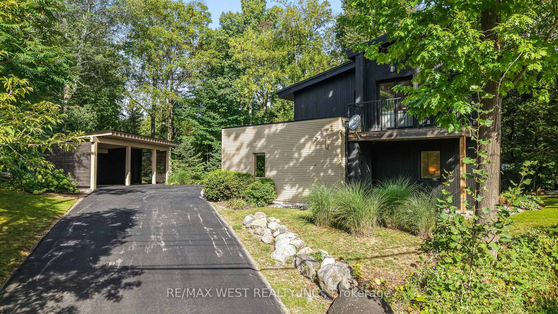 Photo 6 of 112 Kitzbuhl Crescent, Blue Mountains — HOMEH